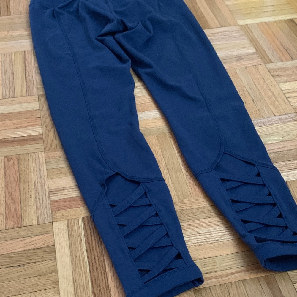 YOGALICIOUS Cutout Activewear Legging NAVY Women’s Size Small - Picture 4 of 12